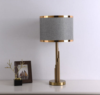 Brilora | Luxe Postmoderne Tafellamp