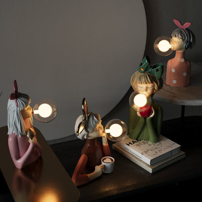 Artisan Sisters | Handgemaakte Tafellamp – Elegante Houten Voet & Luxe Textiel Lampenkap