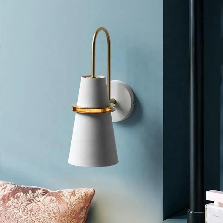 AuraLuxe | Verfijnde & Warme Scandinavische Wandlamp