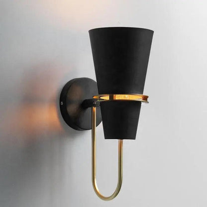 AuraLuxe | Verfijnde & Warme Scandinavische Wandlamp