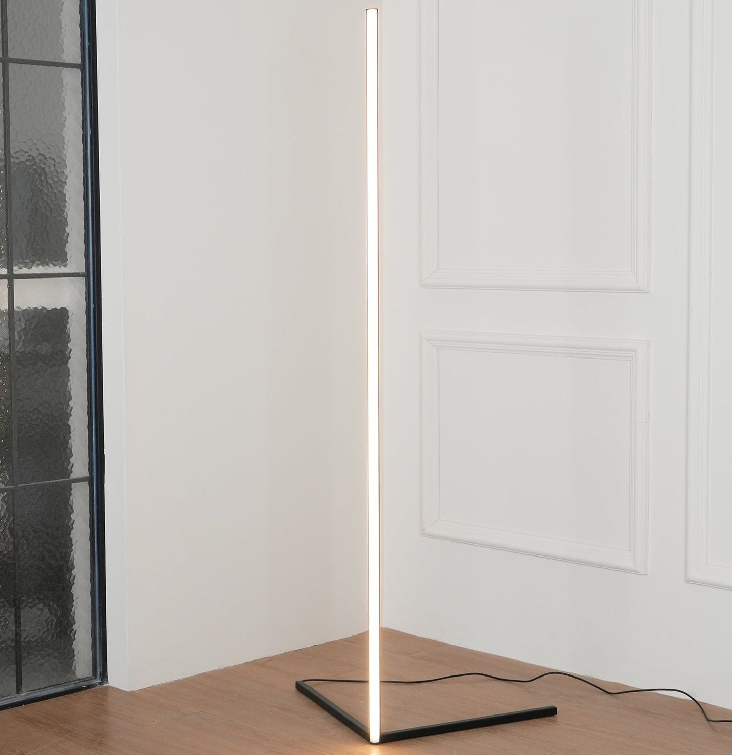 Minimalistische LED vloerlamp