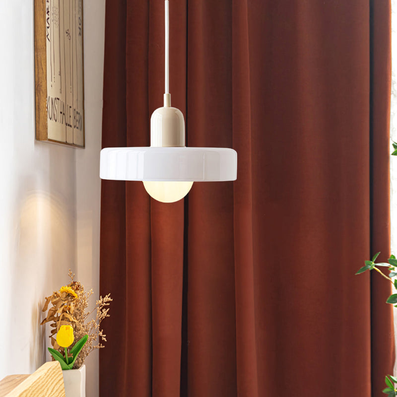 StiloGlas | Kleurrijke Hanglamp in Bauhaus-stijl – Glas-in-lood Design & Modern Vakmanschap
