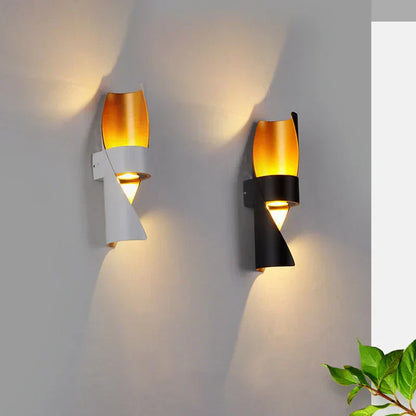 LumiNova LED Buitenwandlamp | Moderne Waterdichte Wandlamp van Aluminium & Glas, Energiezuinig voor Tuin, Oprit & Patio