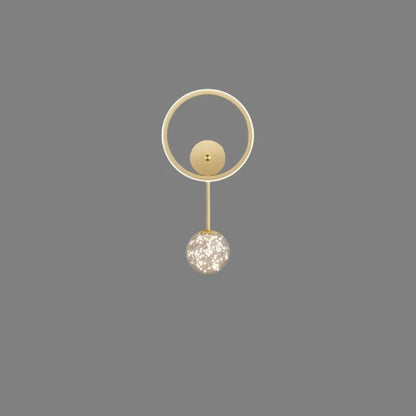 GlowVogue – Moderne LED Wandlamp in Goud met Glazen Bol