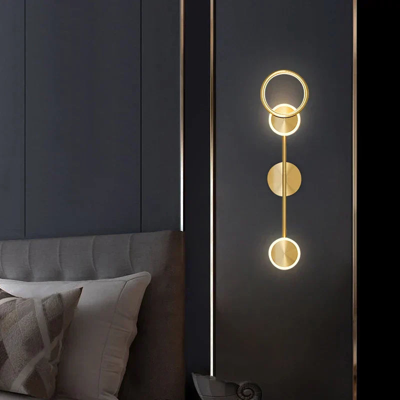 GlintForge – Moderne LED Wandlamp in Goud voor Woonkamer & Hal