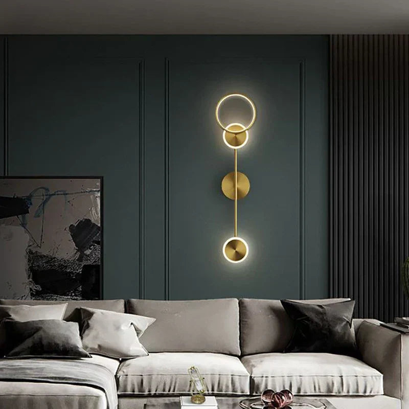 GlintForge – Moderne LED Wandlamp in Goud voor Woonkamer & Hal