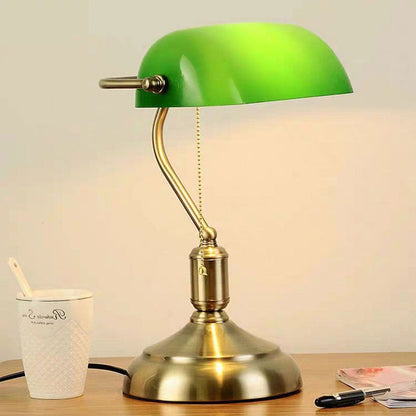 GlassElegance | Stijlvolle Glazen Tafellamp in Europees Design – Klassieke Woonkamer & Slaapkamer Verlichting