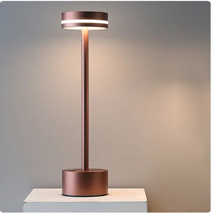 LuxeGlow | Design tafellamp | Draadloos oplaadbaar  Creëer sfeer met één aanraking