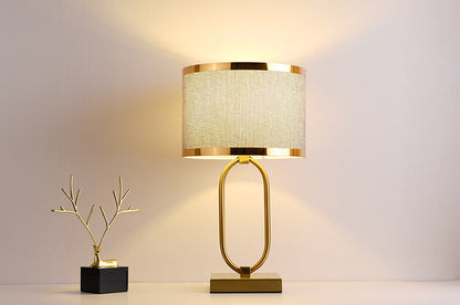 Auvion | Postmoderne Gouden Lamp