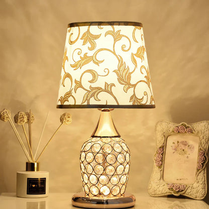 CRYSTALGLOW - Moderne tafellamp met kristaleffect