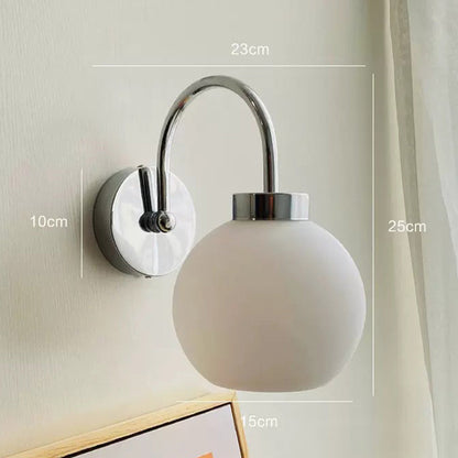 AuraBall | Elegante bolvormige wandlamp