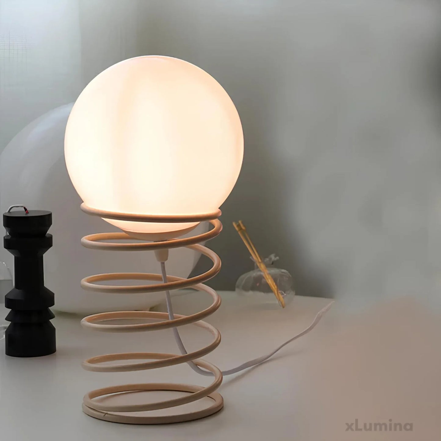 ArtisticStat - Metalen vederlichte glazen tafellamp