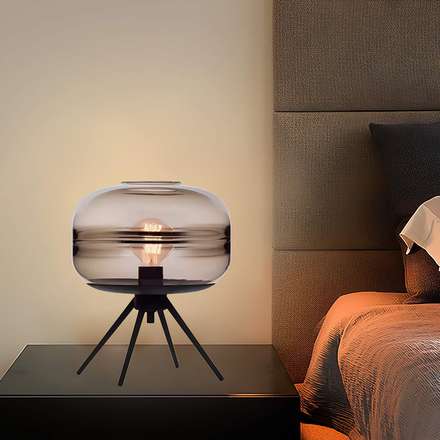 Elegante tafellamp | Modern ontwerp met glazen koepel en stevige metalen voet