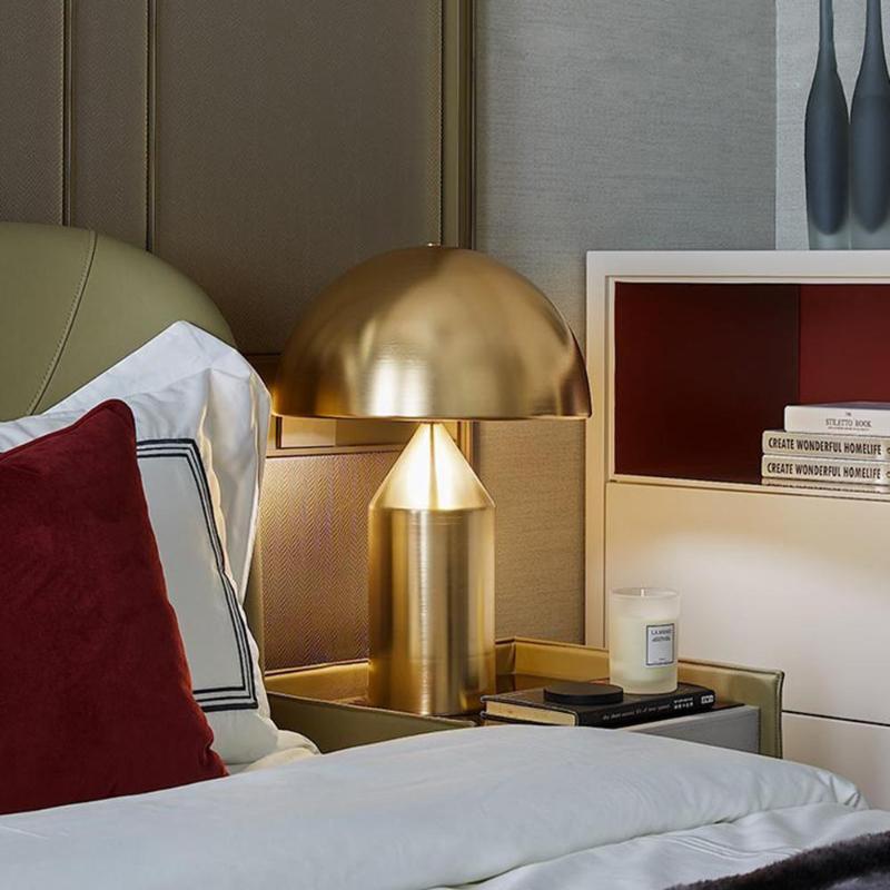 Elegante metalen tafellamp | Stijlvolle accentverlichting voor elk huis