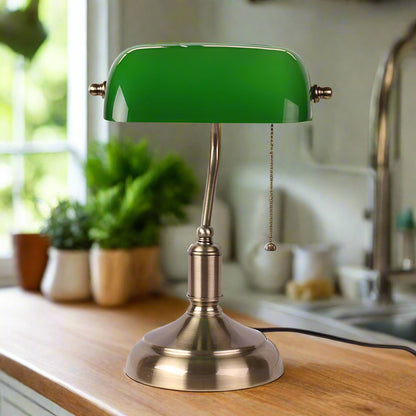 GlassElegance | Stijlvolle Glazen Tafellamp in Europees Design – Klassieke Woonkamer & Slaapkamer Verlichting