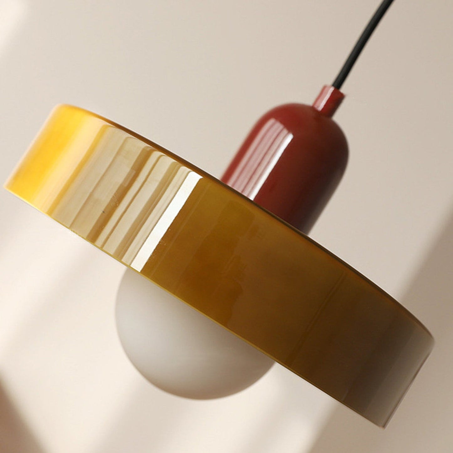 ColorLume | Geometrische Bauhaus Plafondlamp – Glazen Designlamp met Kleurrijke Accenten