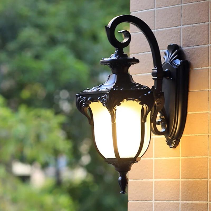 Retro woonkamer | Vintage buitenlamp voor stijlvolle terrassen
