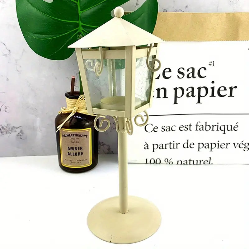 VintageCharm | Elegante metalen kaarsenhouder voor nostalgische accenten