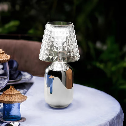 AuraKristall | Prachtige LED tafellamp in een modern ontwerp dat stijlvolle accenten zet en je huis opfleurt.