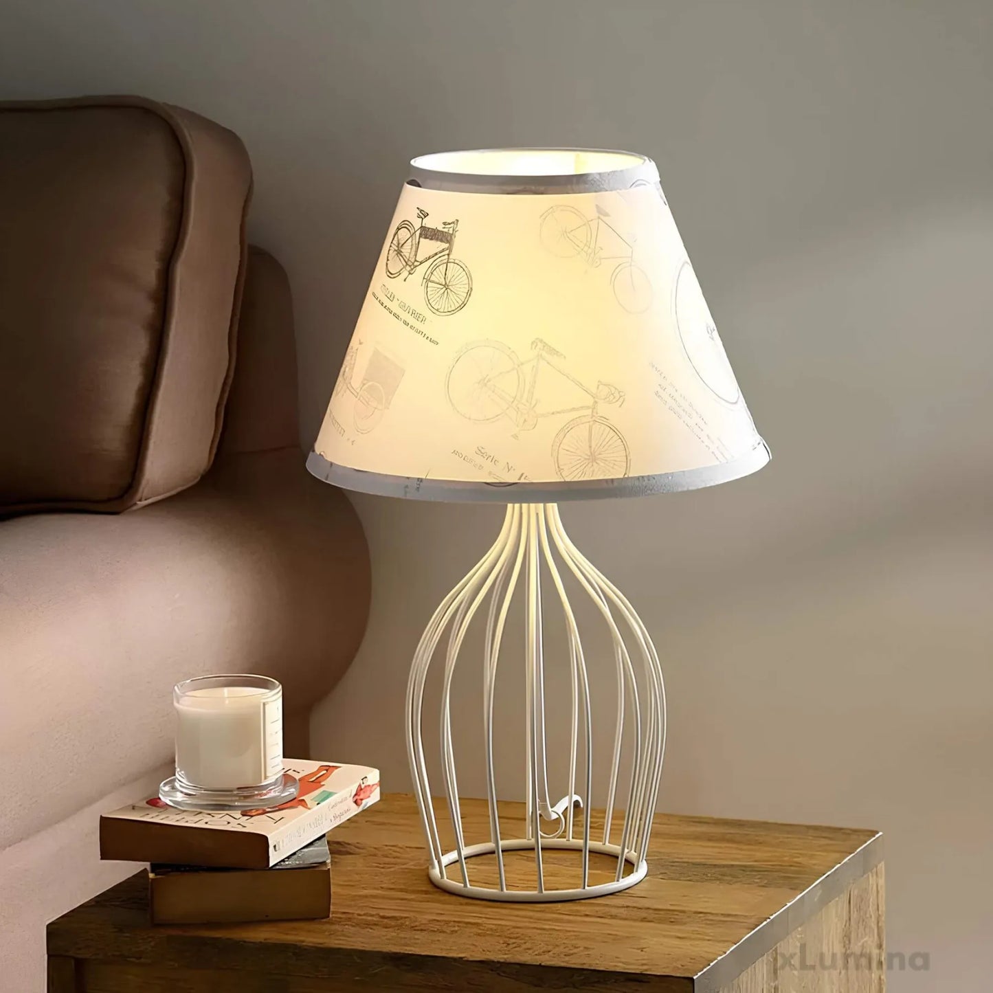 GlowLight - Kegel tafellamp met draadvoet