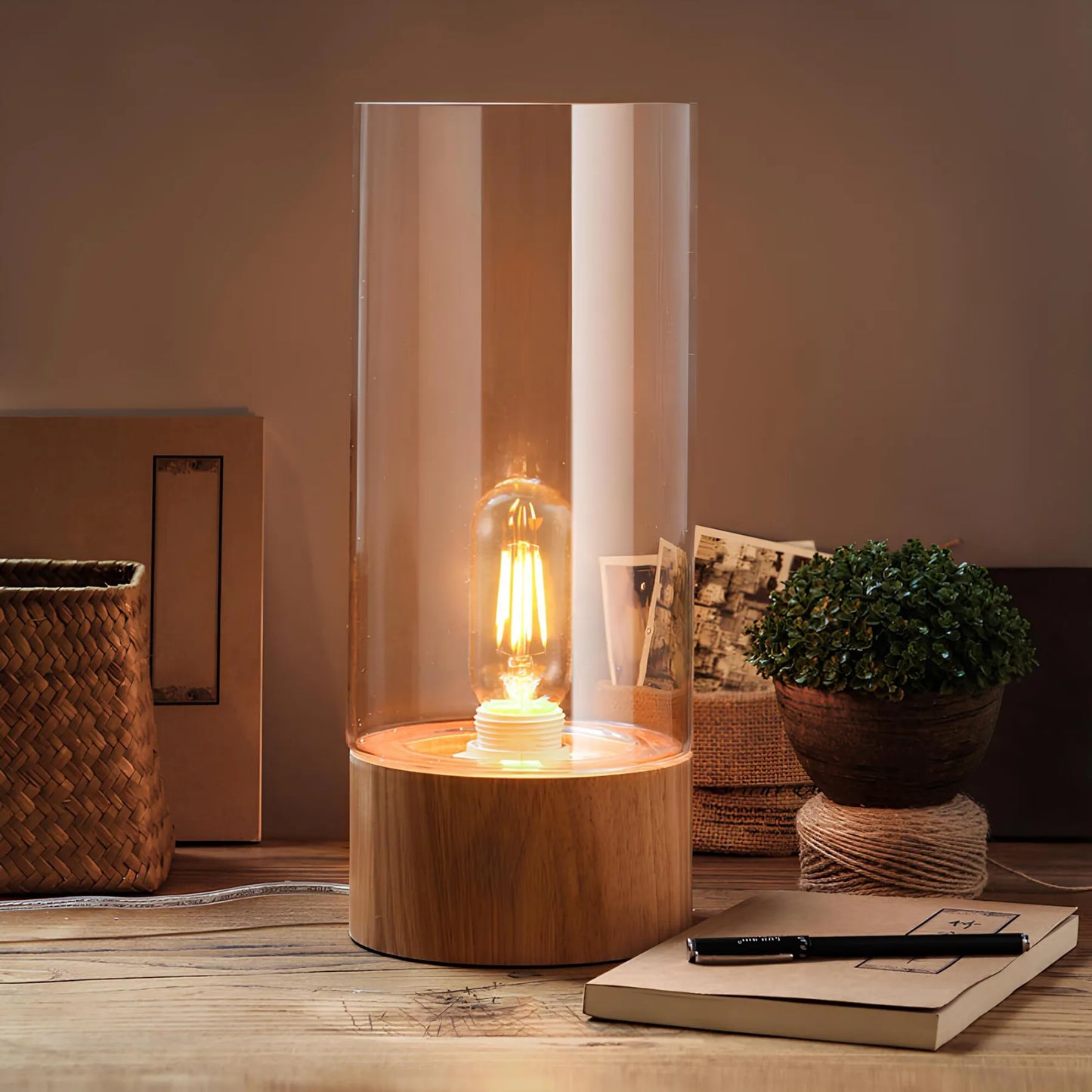 Lumeo - Stijlvolle cilinder tafellamp met houten voet