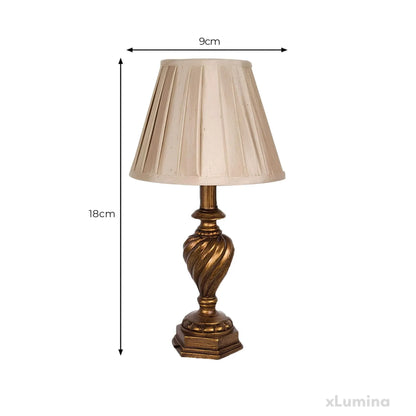 Luminadesign - Geplooid bedlampje met hars basis