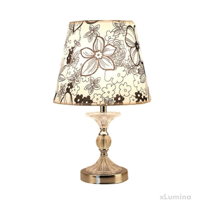 LuminArts - Stijlvolle tafellamp met bloemenpatroon
