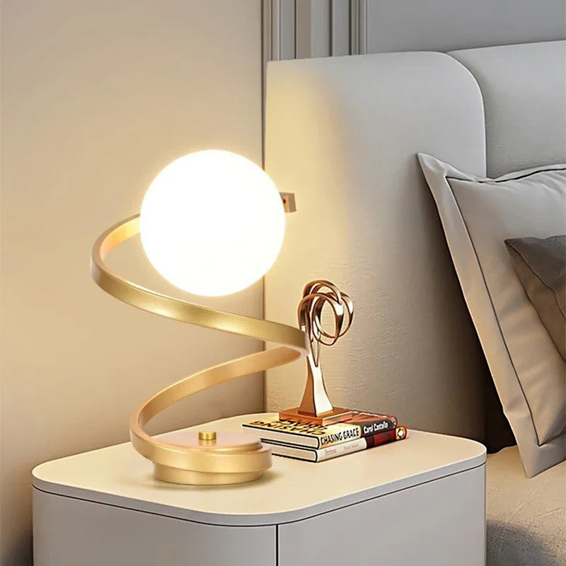 NordicGlow | Elegante LED tafellamp in Scandinavische stijl