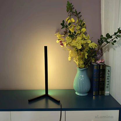 Minimalistische LED tafellamp