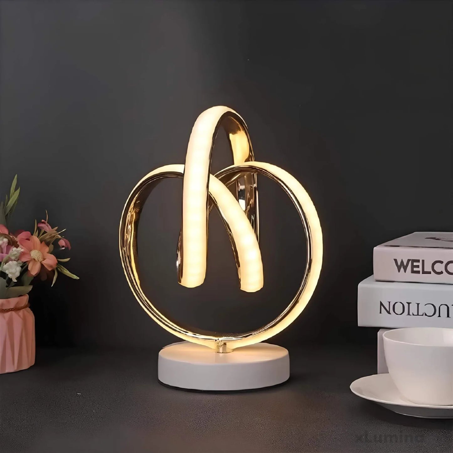 Minimalistische LED tafellamp - gebogen ontwerp