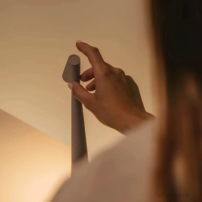 Scandinavische minimalistische LED tafellamp | Snoerloos | Dimbaar | Leeslamp | Eetkamerverlichting